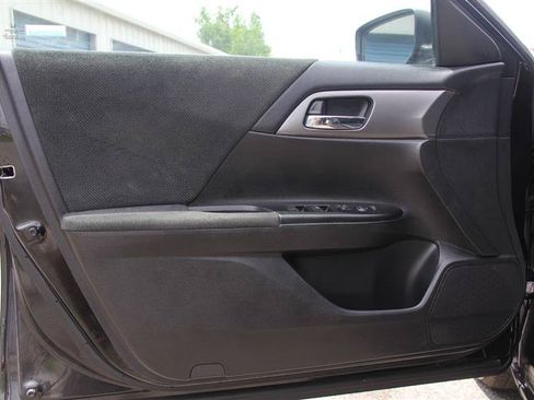 Used 2013 Honda Accord LX image 14