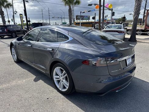 Used 2016 Tesla Model S 70D image 5