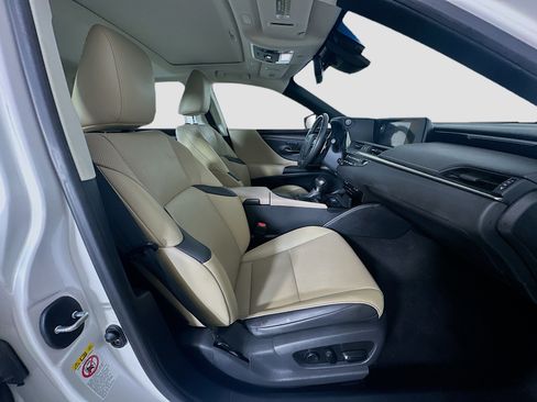 Used 2019 Lexus ES 350 w/ Premium Package FWD image 33