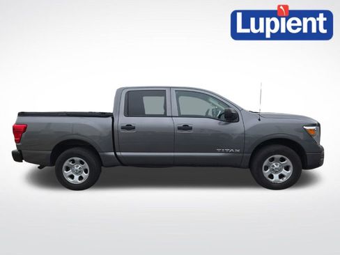 Used 2021 Nissan Titan S AWD/4WD image 2