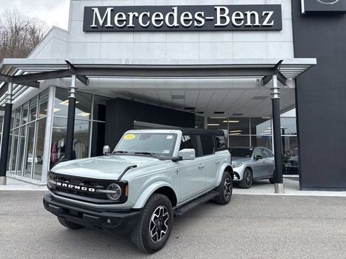 Used 2024 Ford Bronco Outer Banks image 1