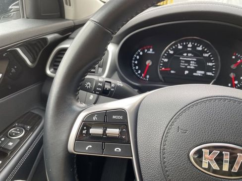 Used 2020 Kia Sorento EX image 23