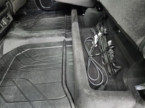 Used 2025 Chevrolet Silverado 3500 LT w/ All Star Edition image 38