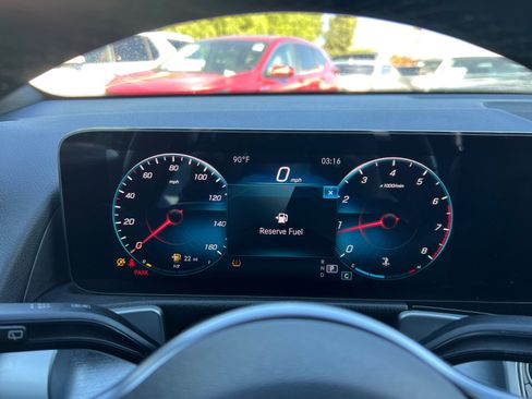 Used 2022 Mercedes-Benz GLB 250 w/ Premium Package Lite image 17