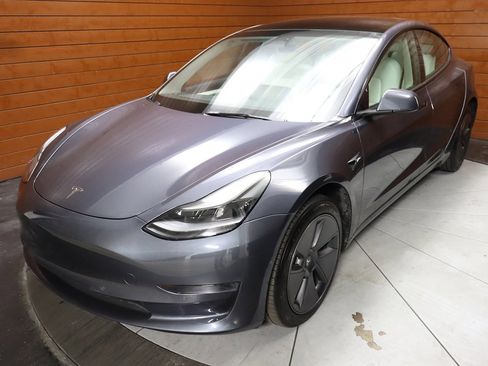 Used 2022 Tesla Model 3 Long Range image 74