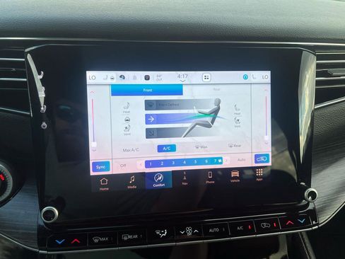 Used 2024 Jeep Wagoneer L Series II image 54