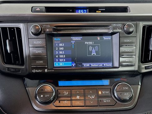 Used 2014 Toyota RAV4 XLE image 19