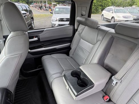 Used 2015 Toyota Tundra Limited w/ Limited Premium Package AWD/4WD image 12