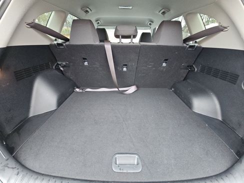 Used 2021 Toyota RAV4 XLE w/ Convenience Package image 14