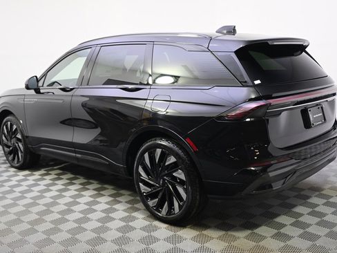 New 2026 Lincoln Nautilus Reserve w/ Jet Appearance Package image 3