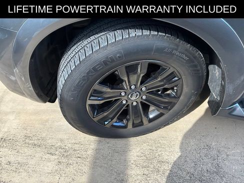 Used 2020 Nissan Armada Platinum w/ Captain's Chairs Package RWD image 4