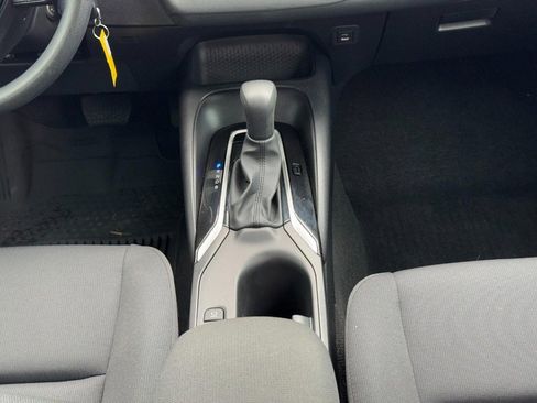 Used 2025 Toyota Corolla LE image 14