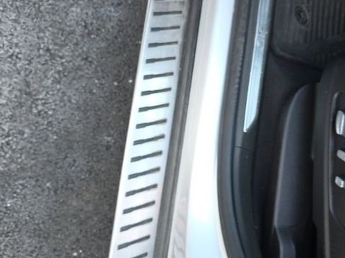 Used 2017 Cadillac XT5 Luxury w/ Driver Awareness Package image 12