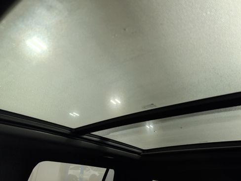 Used 2022 GMC Yukon SLT w/ SLT Premium Package image 15