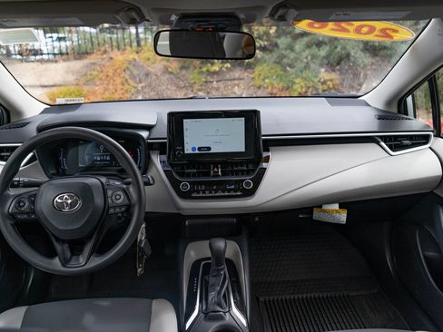 Certified 2026 Toyota Corolla LE FWD image 17