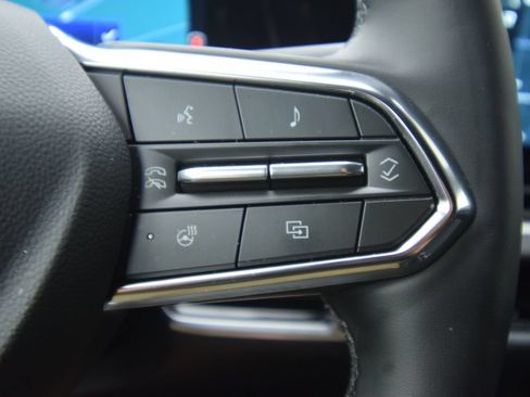 Used 2026 Chevrolet Equinox LT w/ Convenience Package II FWD image 36