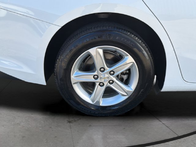 Certified 2023 Chevrolet Malibu LS FWD image 32