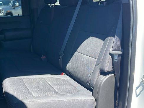 Used 2022 Chevrolet Silverado 2500 Custom w/ Gooseneck/5TH Wheel Package RWD image 15
