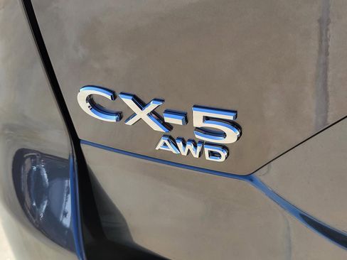 New 2025 MAZDA CX-5 AWD 2.5 S w/ Premium Plus Pkg image 5