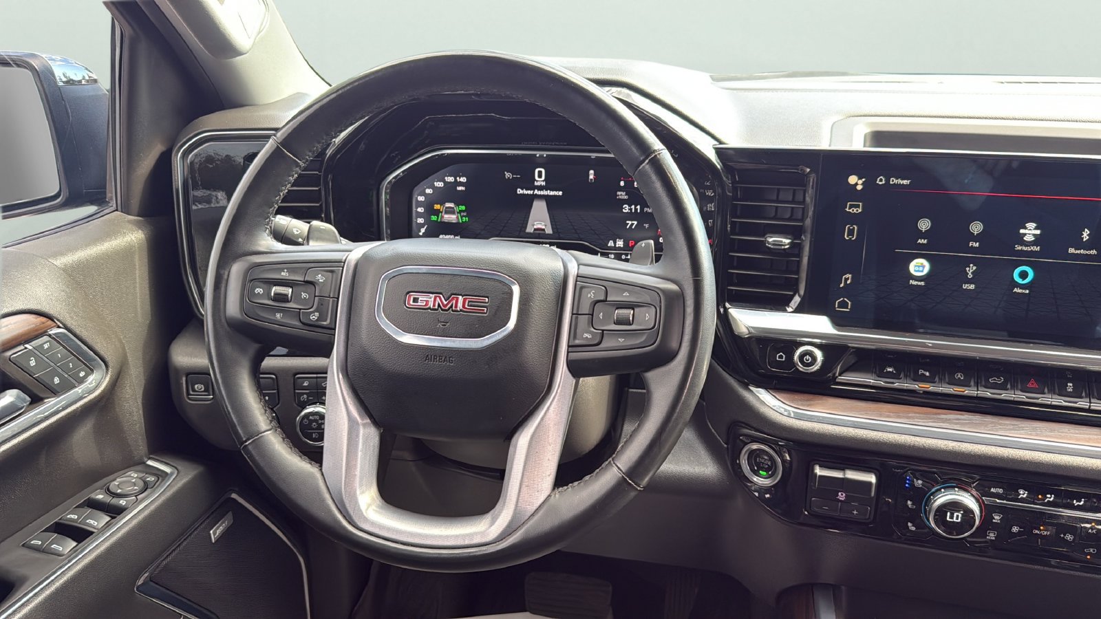 Used 2024 GMC Sierra 1500 SLT AWD/4WD image 9