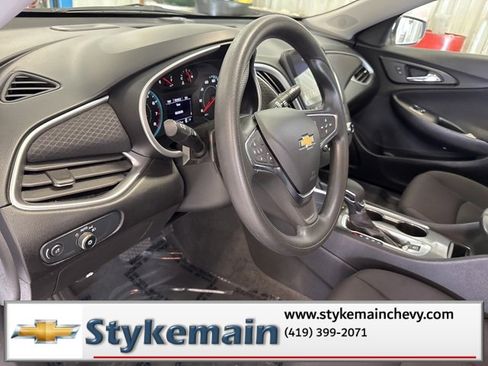 Used 2024 Chevrolet Malibu LT image 36