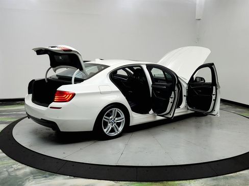Used 2016 BMW 535i Sedan RWD image 11