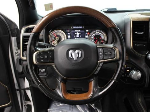 Used 2021 RAM 1500 Limited AWD/4WD image 23