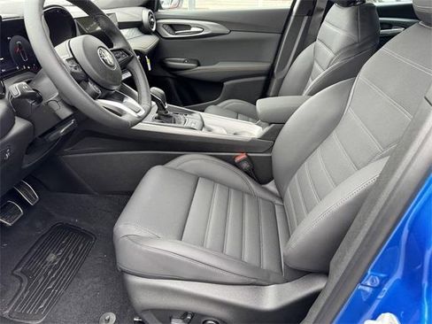 New 2025 Alfa Romeo Tonale w/ Premium Package image 14