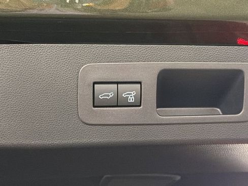 New 2025 Lexus LX 700h Luxury image 10