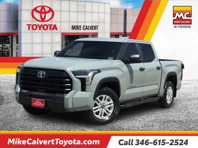 Used 2025 Toyota Tundra SR5 w/ SR5 Convenience Package