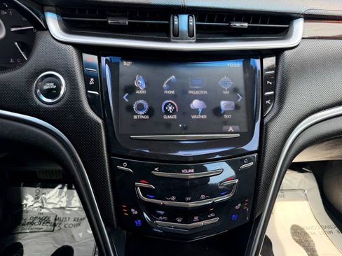 Used 2017 Cadillac XTS Luxury FWD image 36