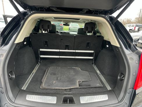 Used 2017 Cadillac XT5 Luxury AWD/4WD image 14