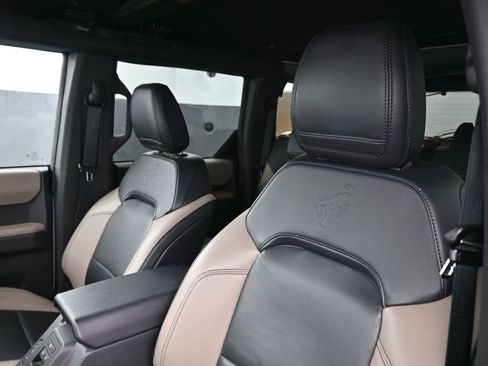 Used 2021 Ford Bronco Wildtrak image 19