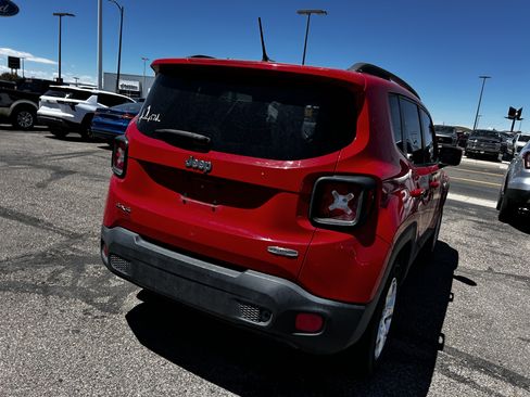 Used 2016 Jeep Renegade Latitude AWD/4WD image 5