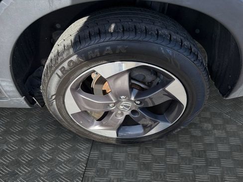 Used 2018 Honda HR-V EX image 11