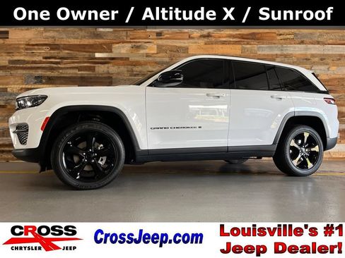 Used 2024 Jeep Grand Cherokee Altitude AWD/4WD image 1