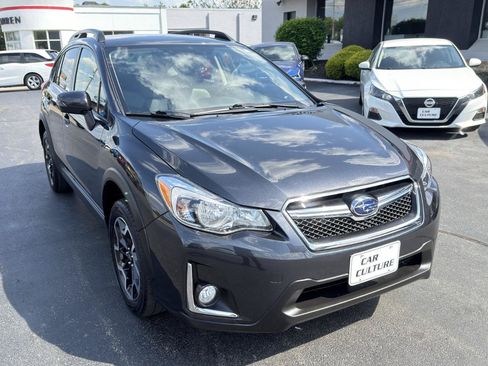 Used 2017 Subaru Crosstrek 2.0i Limited w/ Popular Package #2 AWD/4WD image 5