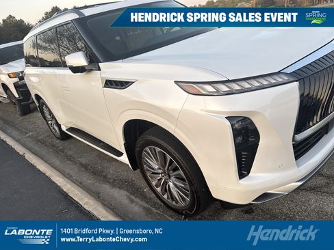 Used 2026 INFINITI QX80 Luxe image 1