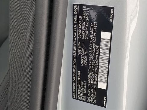 Certified 2026 Volvo XC90 B6 Plus w/ Protection Package Premier image 36