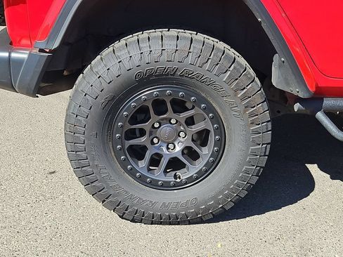 Used 2021 Jeep Wrangler Unlimited Rubicon w/ Xtreme Recon 35" Tire Package AWD/4WD image 9