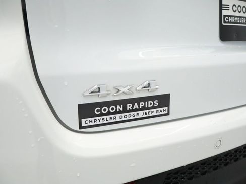 Used 2024 Jeep Compass Limited AWD/4WD image 19