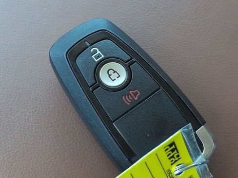 Certified 2023 Ford Maverick Lariat FWD image 27