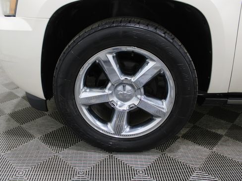 Used 2011 Chevrolet Suburban LTZ image 35