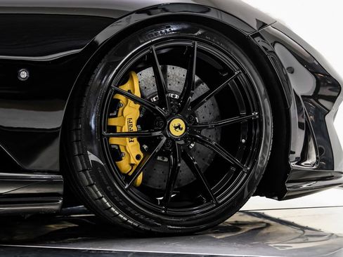 Used 2019 Ferrari 812 Superfast RWD image 52
