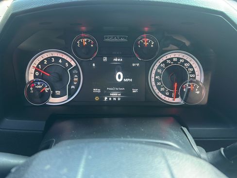 Used 2018 RAM 3500 Laramie w/ Sport Appearance Group AWD/4WD image 19