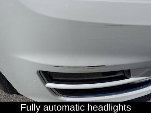 Used 2016 Volkswagen Golf SE image 14