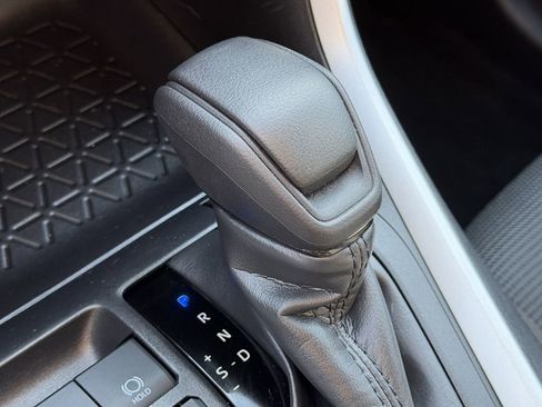 Used 2025 Toyota RAV4 LE image 21