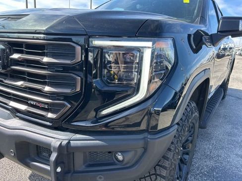 Used 2023 GMC Sierra 1500 AT4X image 9