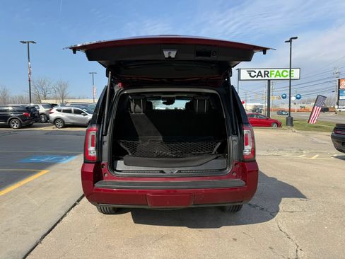Used 2018 GMC Yukon SLT AWD/4WD image 12