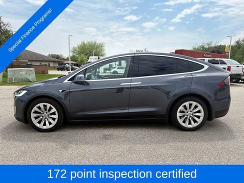 Used 2018 Tesla Model X 75D AWD/4WD image 2